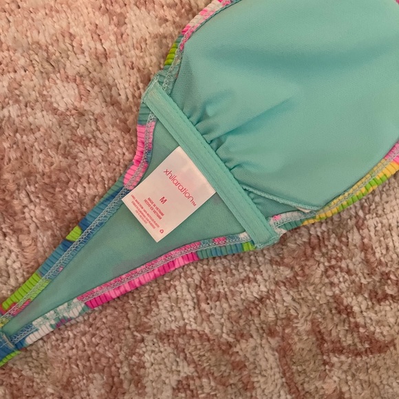 Swim suit - Picture 2 of 3